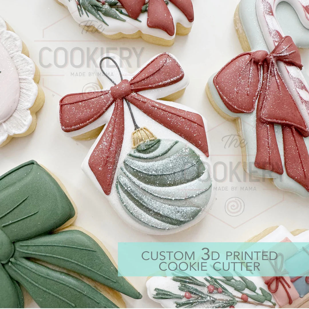 Round Christmas Ornament with Bow Cookie Cutter 3.5"