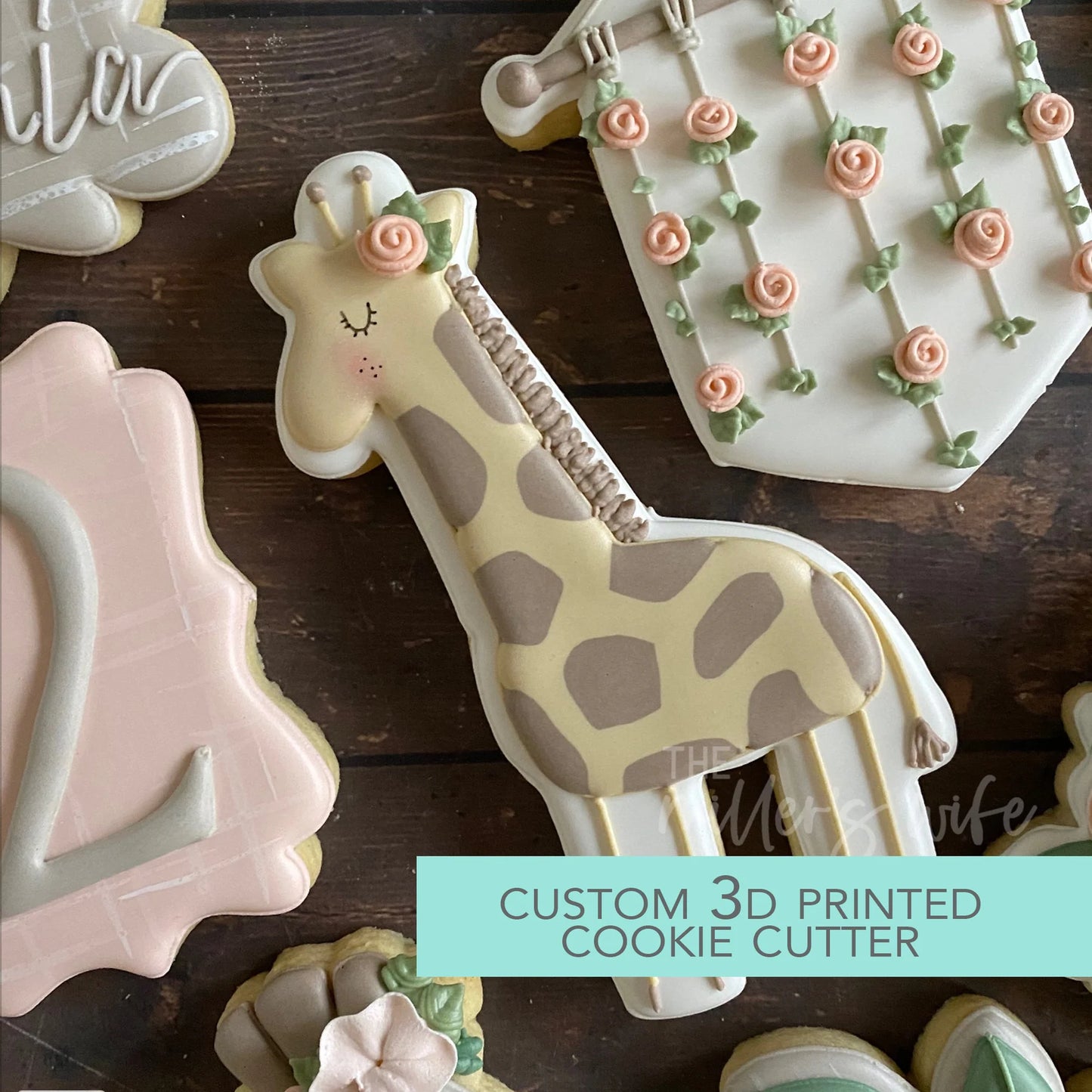 Tall Giraffe Cookie Cutter - Safari Animals Cookie Cutter - 4.5"